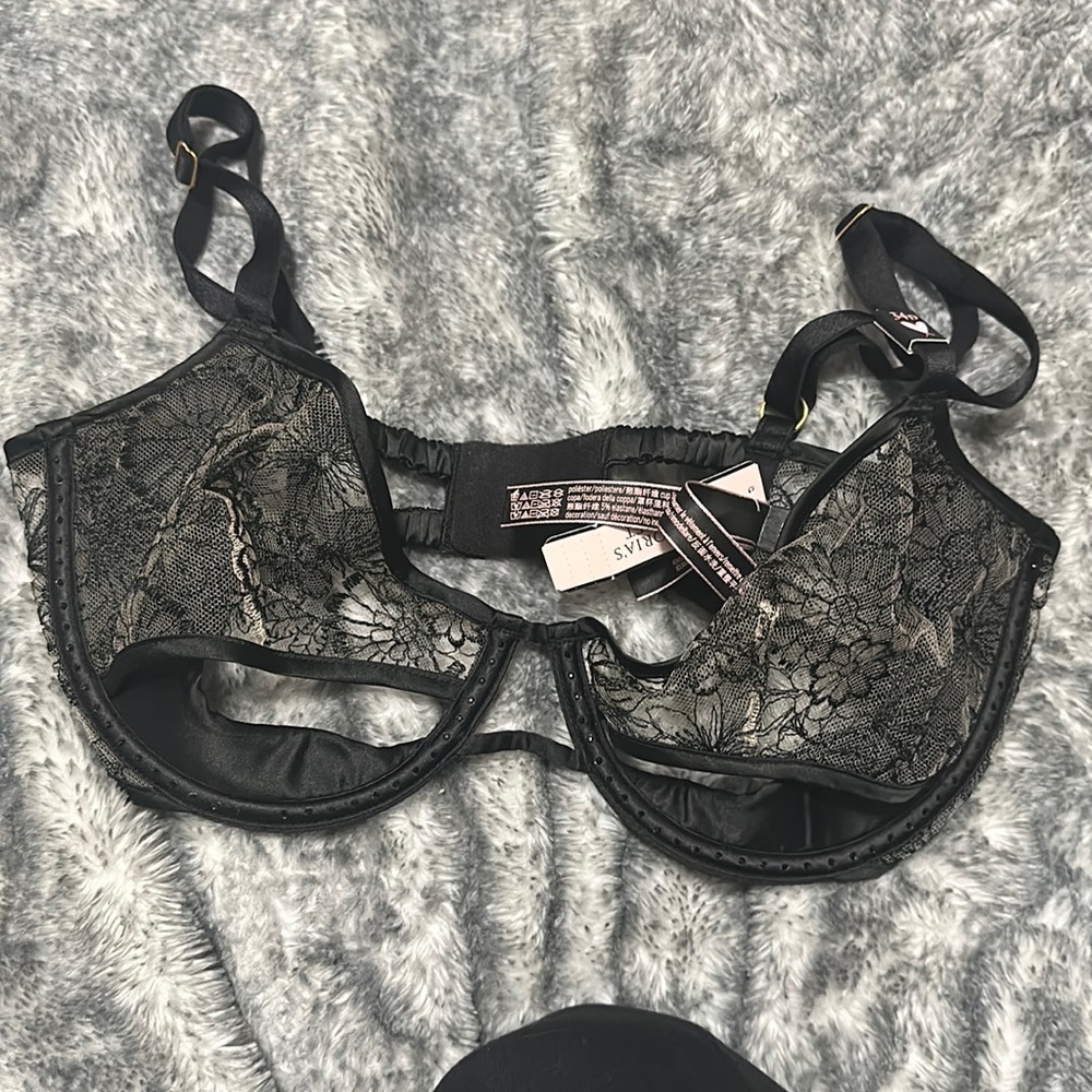 Victoria’s Secret Bra